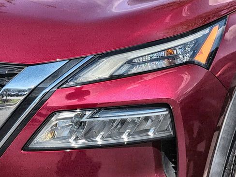 Used 2021 Nissan Rogue SL w/ Premium Package FWD image 11