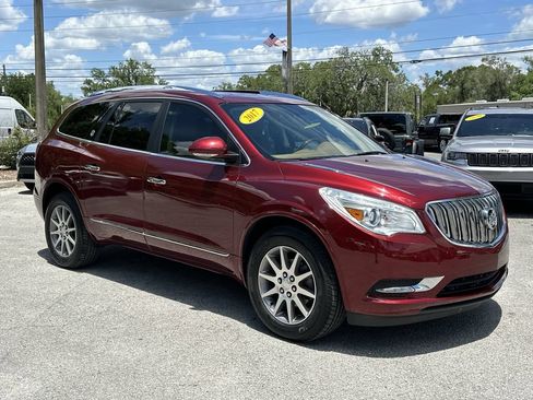 Used 2017 Buick Enclave Leather FWD image 9