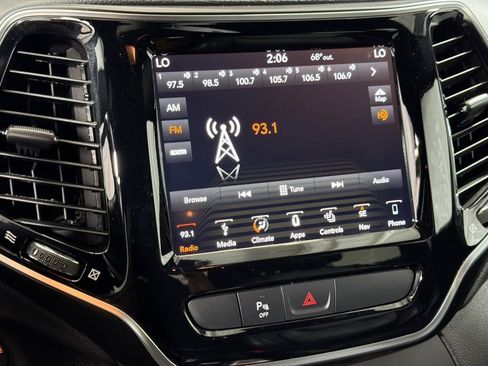 Used 2019 Jeep Cherokee High Altitude AWD/4WD image 17