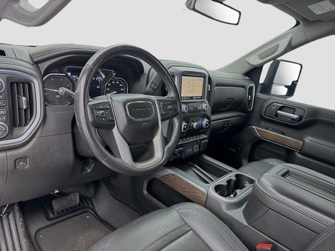Used 2021 GMC Sierra 2500 Denali image 7