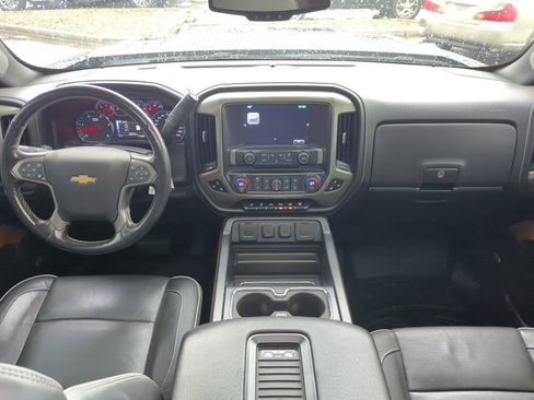 Used 2018 Chevrolet Silverado 2500 High Country w/ Duramax Plus Package image 38