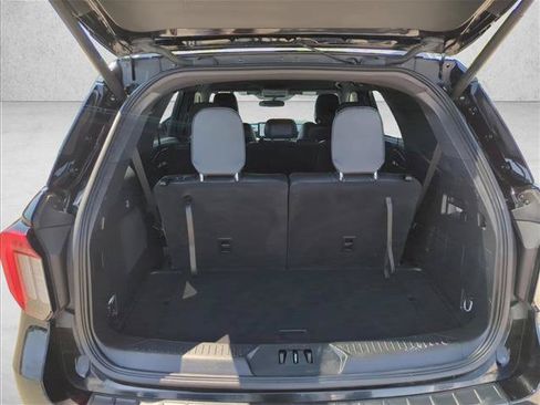 Certified 2025 Ford Explorer ST-Line w/ ST-Line Street Pack AWD/4WD image 7