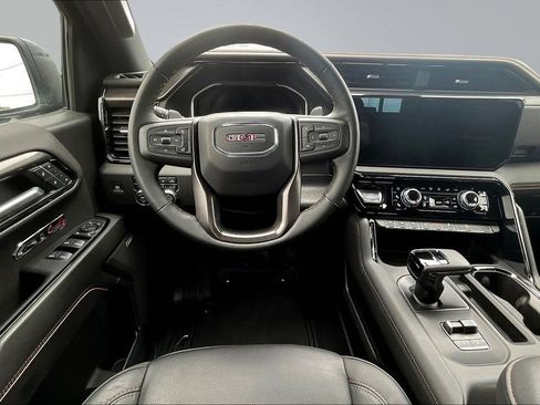 Used 2025 GMC Sierra 1500 AT4 w/ AT4 Premium Package AWD/4WD image 12