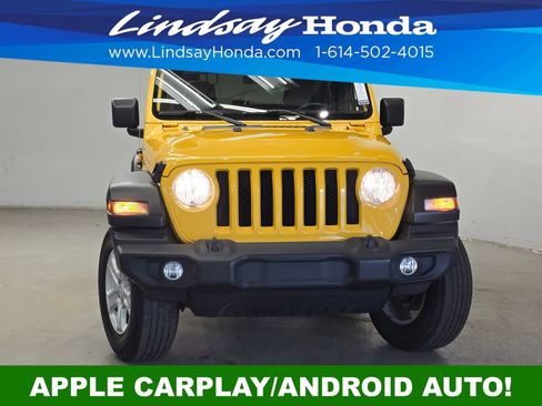 Used 2020 Jeep Wrangler Sport AWD/4WD image 2