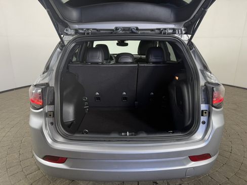 Used 2023 Jeep Compass High Altitude AWD/4WD image 7