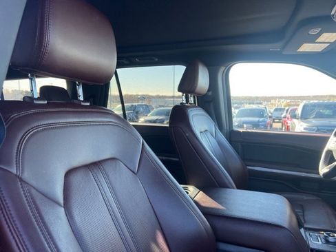 Used 2024 Ford Expedition Max Limited image 6