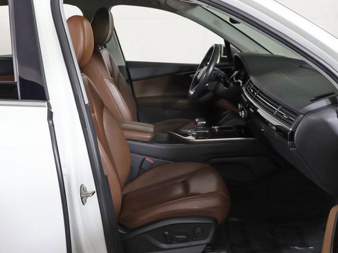 Used 2018 Audi Q7 3.0T Prestige image 34
