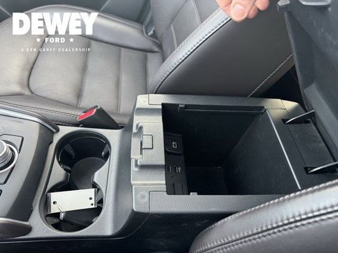 Used 2022 MAZDA CX-5 Signature image 17