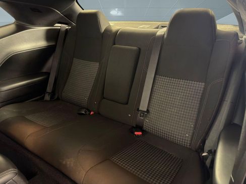 Used 2020 Dodge Challenger SXT w/ Blacktop Package image 21