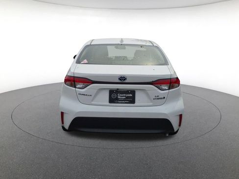 Used 2024 Toyota Corolla LE AWD/4WD image 6