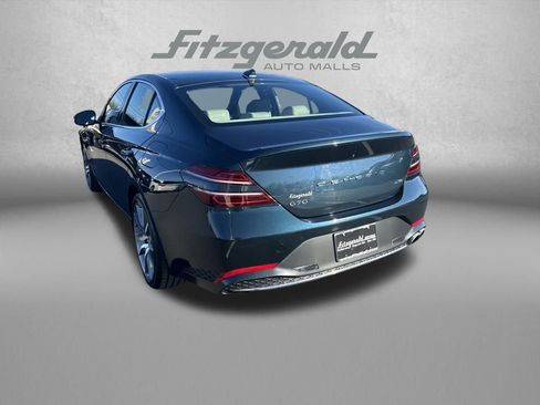 Used 2023 Genesis G70 2.0T image 5