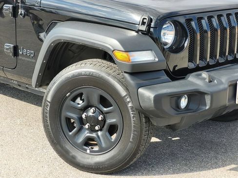 Used 2023 Jeep Wrangler Unlimited Sport AWD/4WD image 9