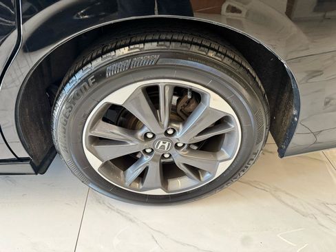 Used 2022 Honda Odyssey Elite image 36