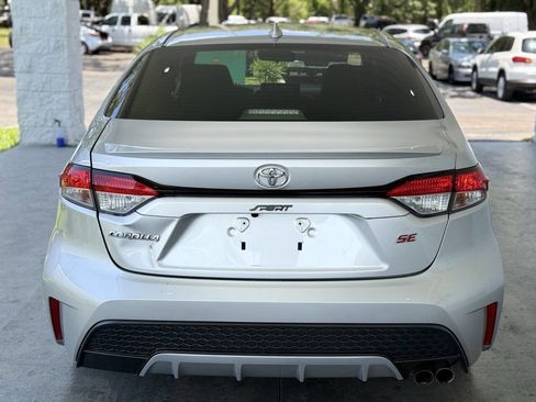 Used 2021 Toyota Corolla SE w/ SE Premium Package image 14