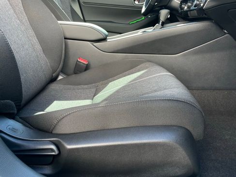 Used 2025 Honda Accord Sport image 32