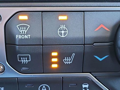 New 2025 Jeep Wrangler Unlimited Rubicon w/ Convenience Group image 44