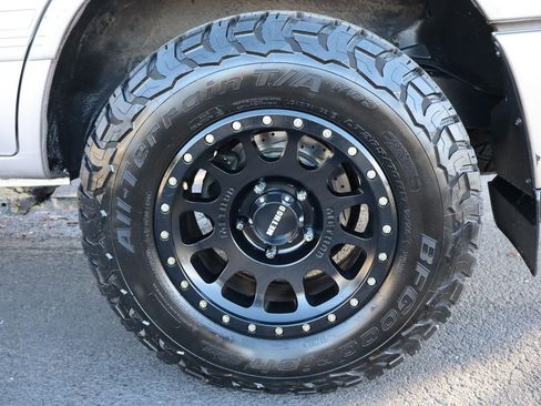 Used 1999 Toyota Land Cruiser image 44