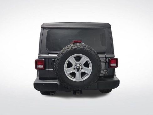Used 2021 Jeep Wrangler Unlimited Sport image 12