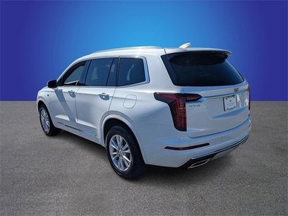 New 2025 Cadillac XT6 Luxury