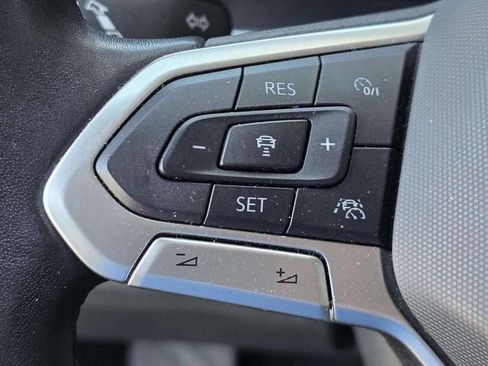 Used 2024 Volkswagen Jetta SE FWD image 16