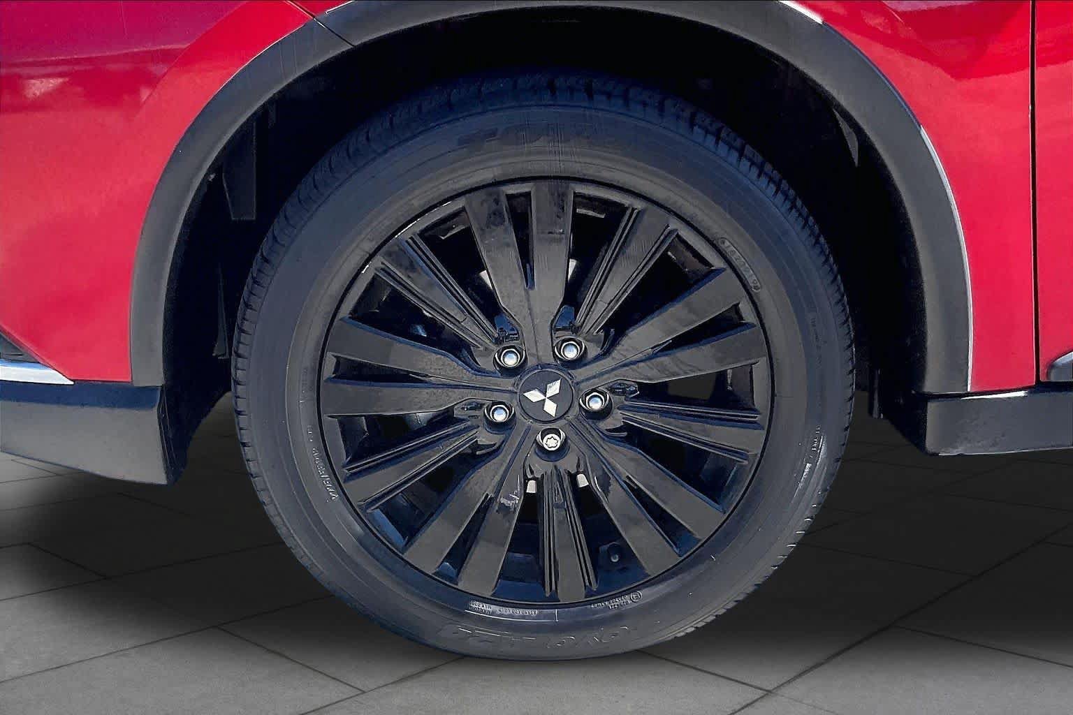Used 2020 Mitsubishi Outlander LE FWD image 11