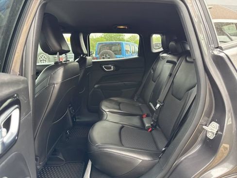 Used 2022 Jeep Compass Latitude w/ Convenience Group AWD/4WD image 12