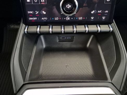 New 2027 GMC Terrain Elevation w/ Elevation Premium Package AWD/4WD image 20