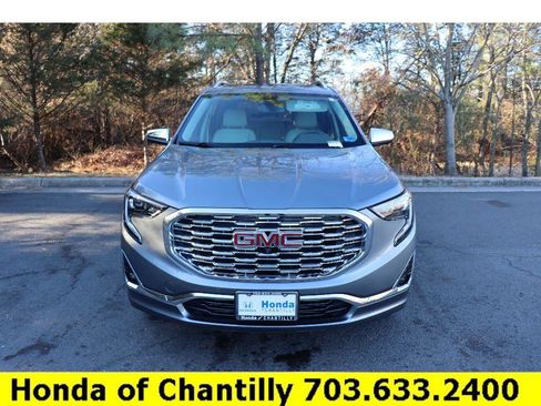 Used 2020 GMC Terrain Denali w/ Denali Premium Package image 2