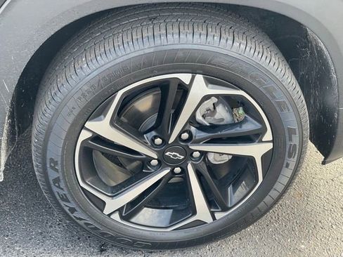 Used 2021 Chevrolet TrailBlazer RS w/ Sun and Liftgate Package image 25