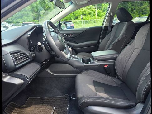 Used 2022 Subaru Outback Premium image 8