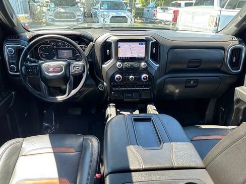 Used 2022 GMC Sierra 2500 AT4 w/ AT4 Preferred Package AWD/4WD image 32