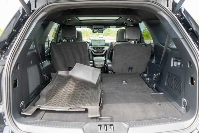 Certified 2025 Ford Explorer ST AWD/4WD image 10