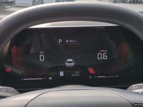 Used 2025 Kia K4 FWD image 17