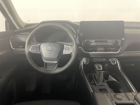 New 2026 Toyota Grand Highlander AWD image 14