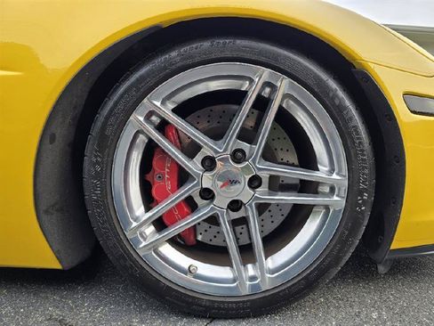 Used 2006 Chevrolet Corvette Z06 w/ Preferred Equipment Group RWD image 24