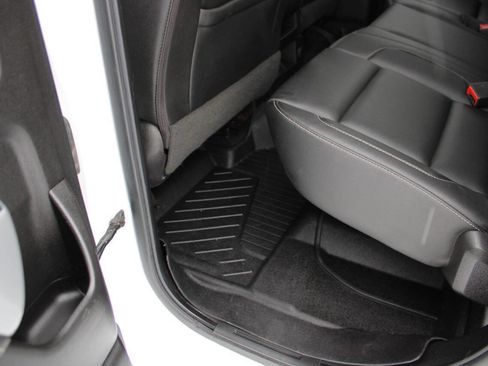 Used 2017 Chevrolet Silverado 1500 LT w/ Redline Edition image 38