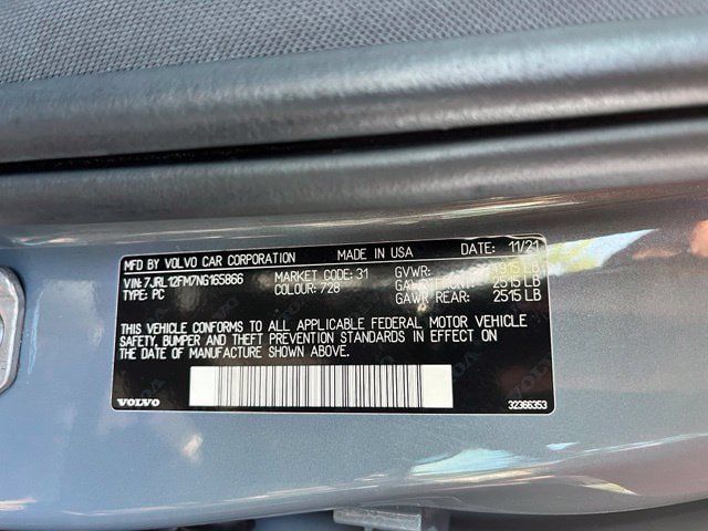 Used 2022 Volvo S60 B5 R-Design FWD image 15