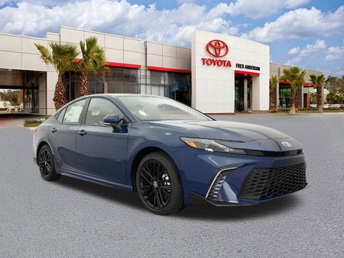 New 2026 Toyota Camry SE image 30