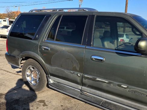 Used 2001 Lincoln Navigator 2WD image 6
