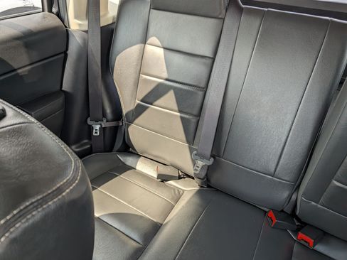 Used 2015 Jeep Patriot 4WD image 12