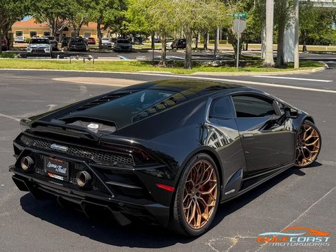 Used 2022 Lamborghini Huracan EVO RWD image 56
