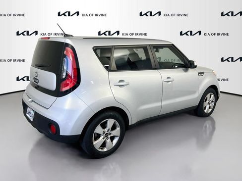 Used 2018 Kia Soul w/ Option Group 020 FWD image 9
