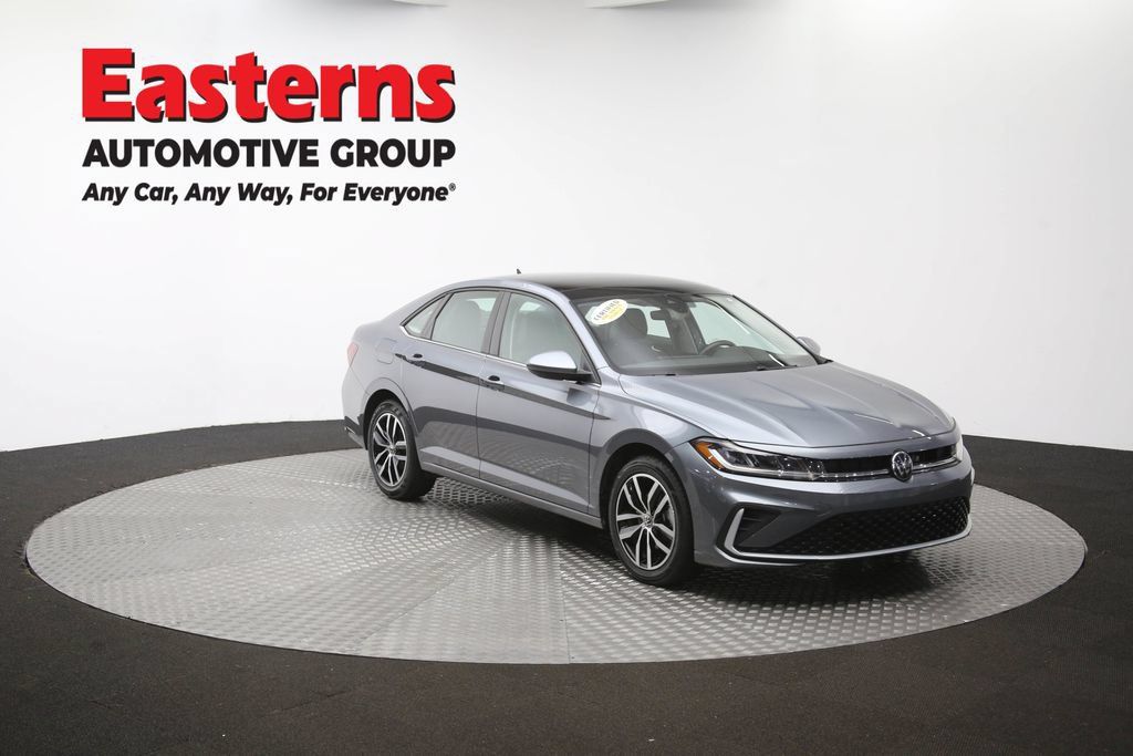 Used 2025 Volkswagen Jetta SE FWD image 48
