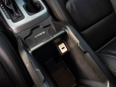 Used 2018 Chevrolet Colorado ZR2 image 38