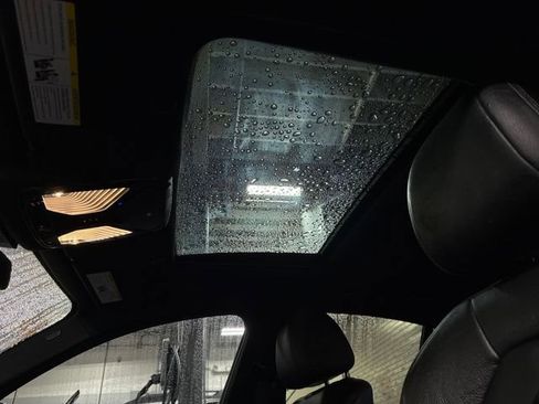 Used 2018 BMW 530e 530e iPerformance image 25