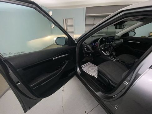 Used 2023 Kia Seltos LX AWD/4WD image 11