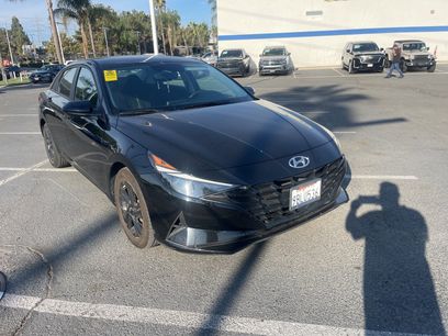 Used 2022 Hyundai Elantra SEL w/ Cargo Package