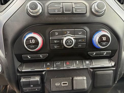 Used 2019 GMC Sierra 1500 SLE w/ SLE Value Package AWD/4WD image 22