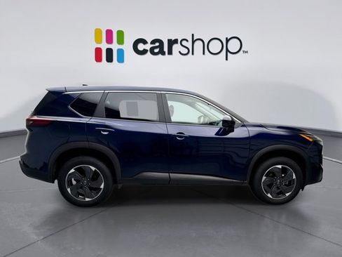 Used 2025 Nissan Rogue SV AWD/4WD image 6