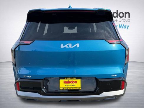 Certified 2024 Kia EV9 GT-Line AWD/4WD image 7